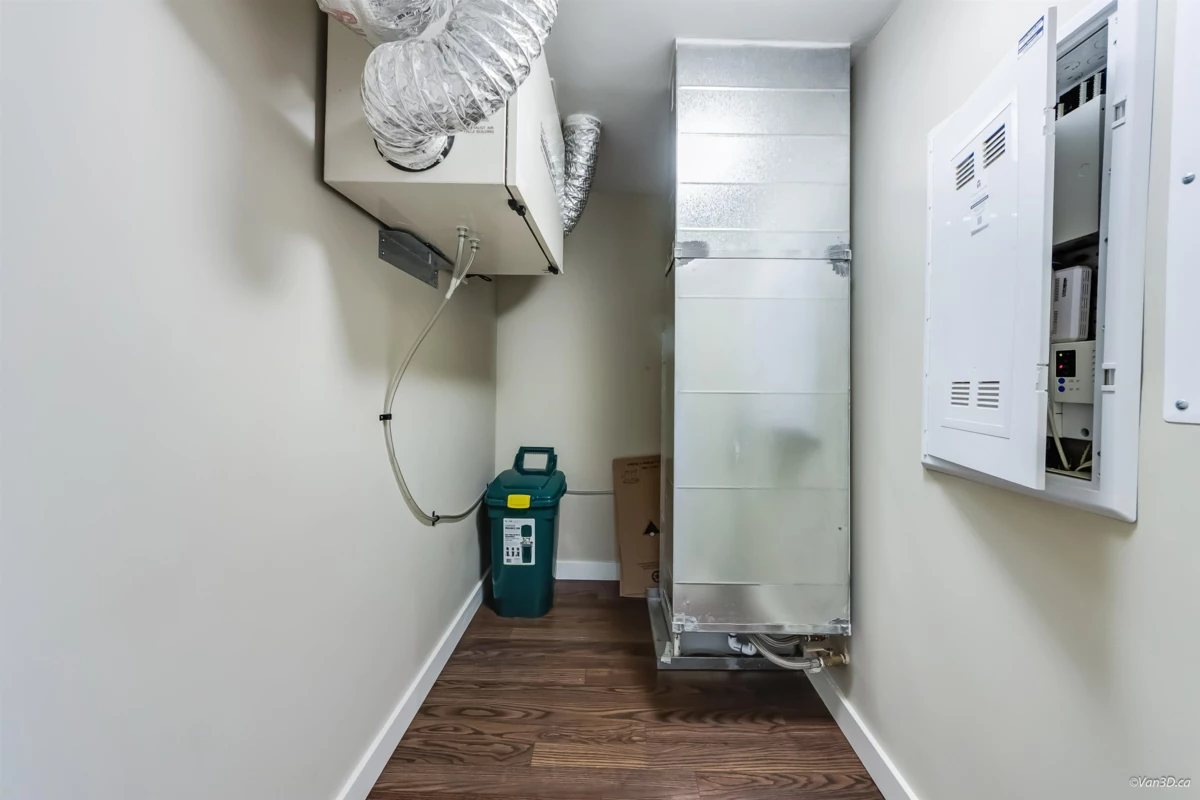 Garage Interior Photo of 112 5055 Springs Boulevard, Tsawwassen, BC