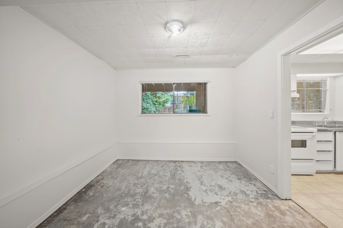 Kitchen Photo of 19575 Hammond Road, Pitt Meadows, BC