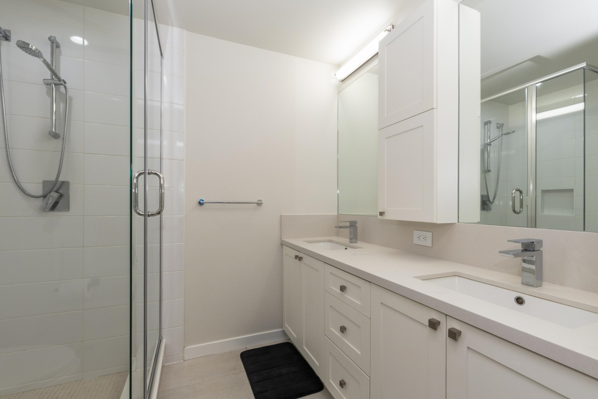 Guest Bathroom Photo of 159 19451 Sutton Avenue, Pitt Meadows, BC