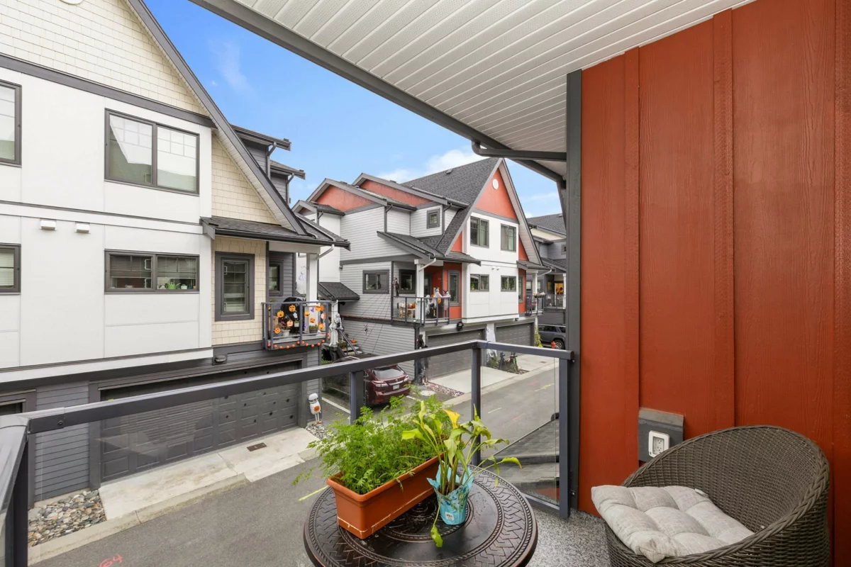 Primary Bathroom Photo of 159 19451 Sutton Avenue, Pitt Meadows, BC