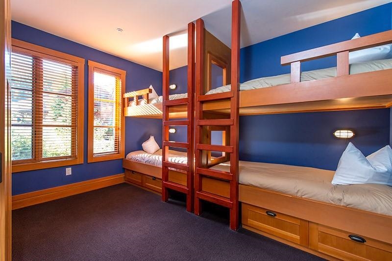 Kitchen Island Photo of 18 C 2300 Nordic Drive, Whistler, BC