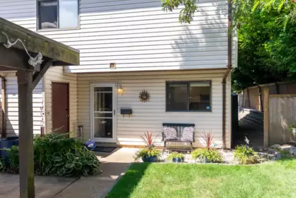 5155 203 Street, Langley, BC, Langley — Townhouse for sale