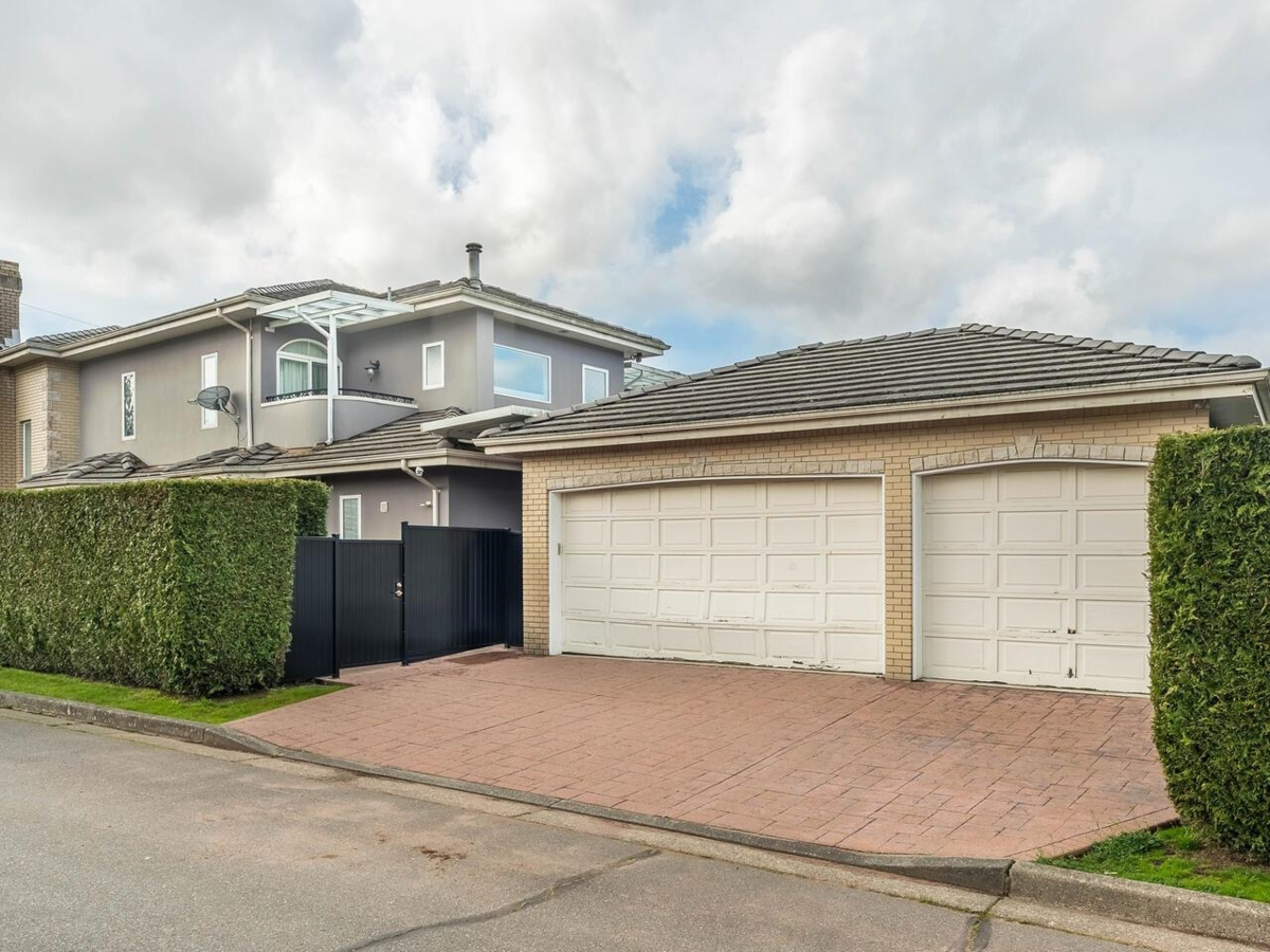 Staircase Photo of 4251 Coldfall Road, Richmond, BC