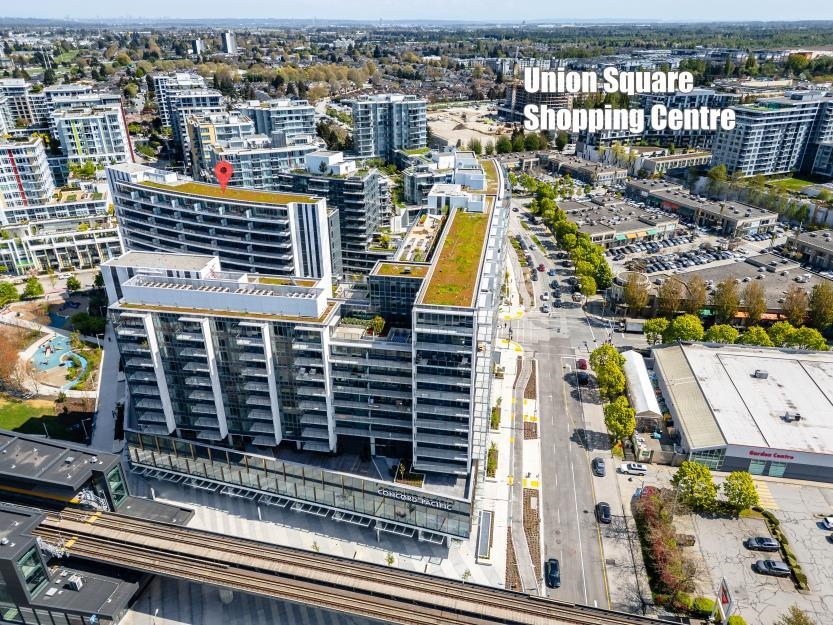 Family Room Photo of 581 8671 Hazelbridge Way, Richmond, BC