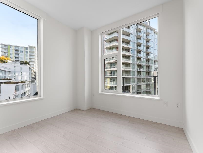 Front Yard Photo of 581 8671 Hazelbridge Way, Richmond, BC