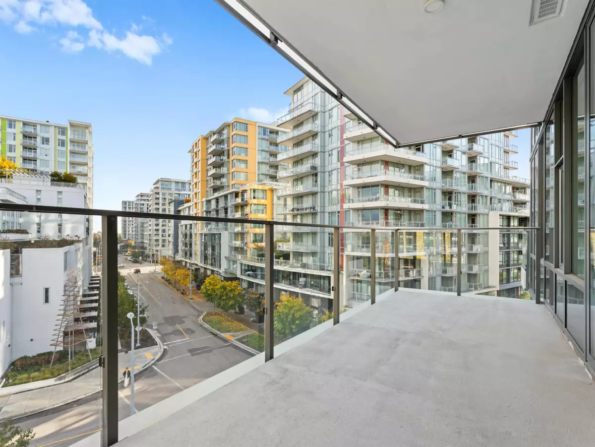 Garden / Landscaping Photo of 581 8671 Hazelbridge Way, Richmond, BC