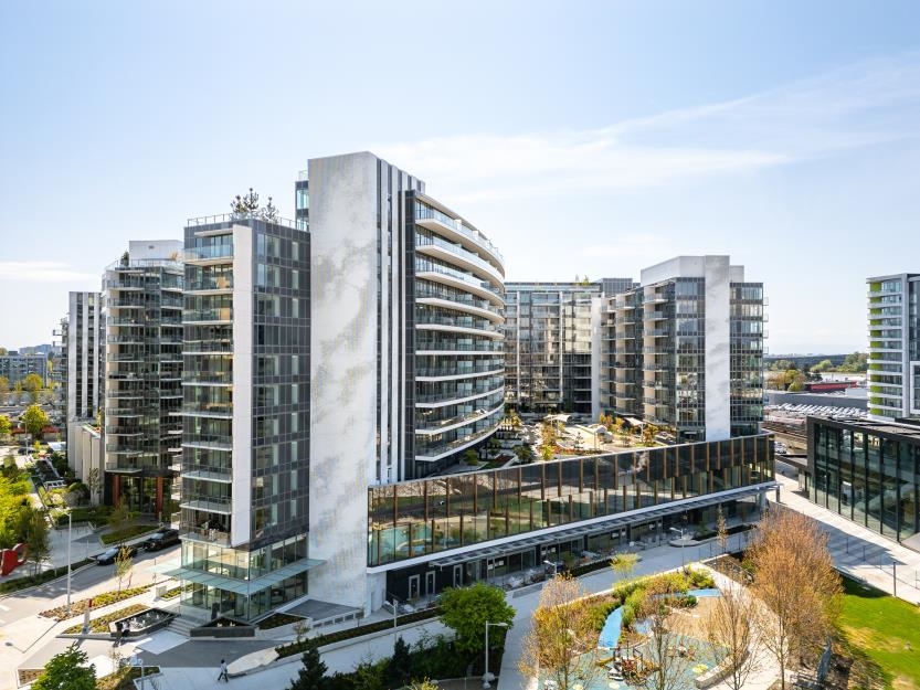 Kitchen Island Photo of 581 8671 Hazelbridge Way, Richmond, BC