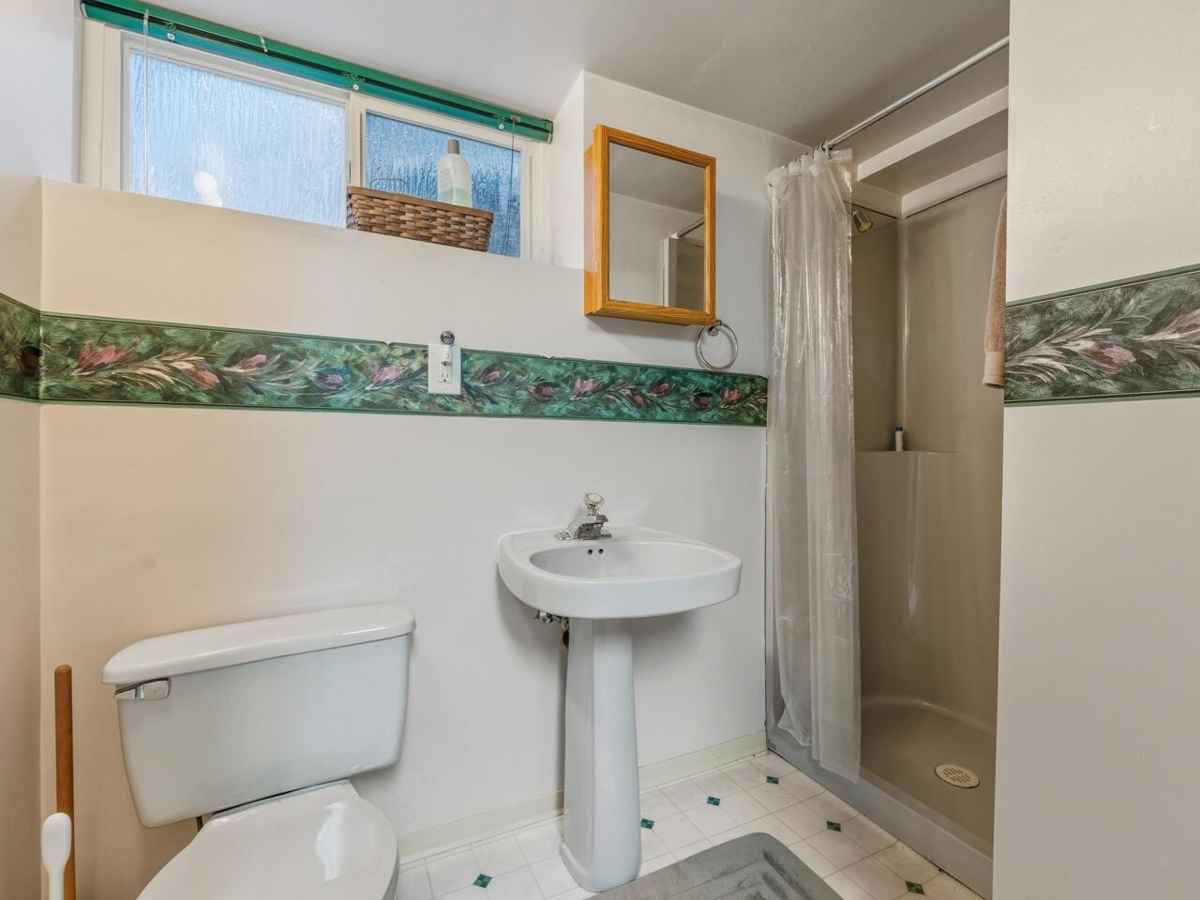 Outdoor Patio Photo of 9434 113b Street, Delta, BC