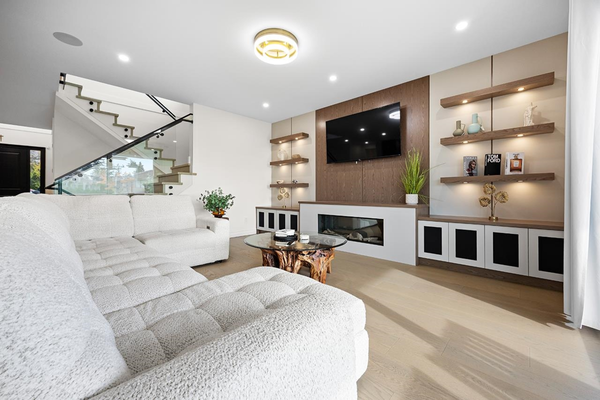 Primary Bedroom Photo of 6902 Kitchener Street, Burnaby, BC