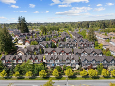 90 6299 144 Street, Surrey, BC, Surrey — Townhouse for sale