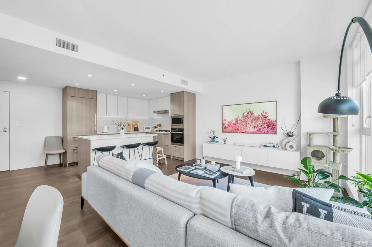 Kitchen Photo of 1301 8160 Mcmyn Way, Richmond, BC