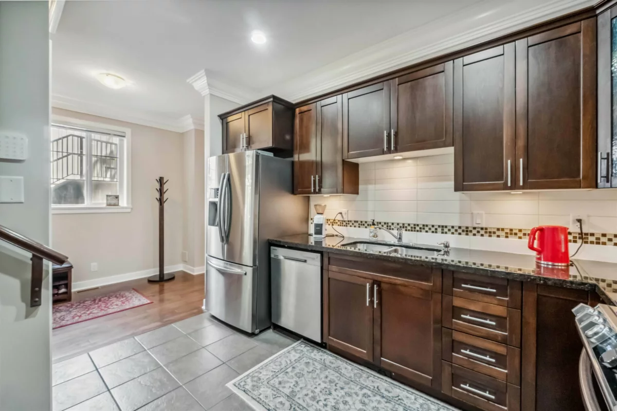 Dining Area Photo of 35 35626 Mckee Road, Abbotsford, BC