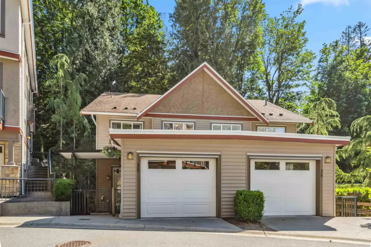 Exterior Front Photo of 35 35626 Mckee Road, Abbotsford, BC