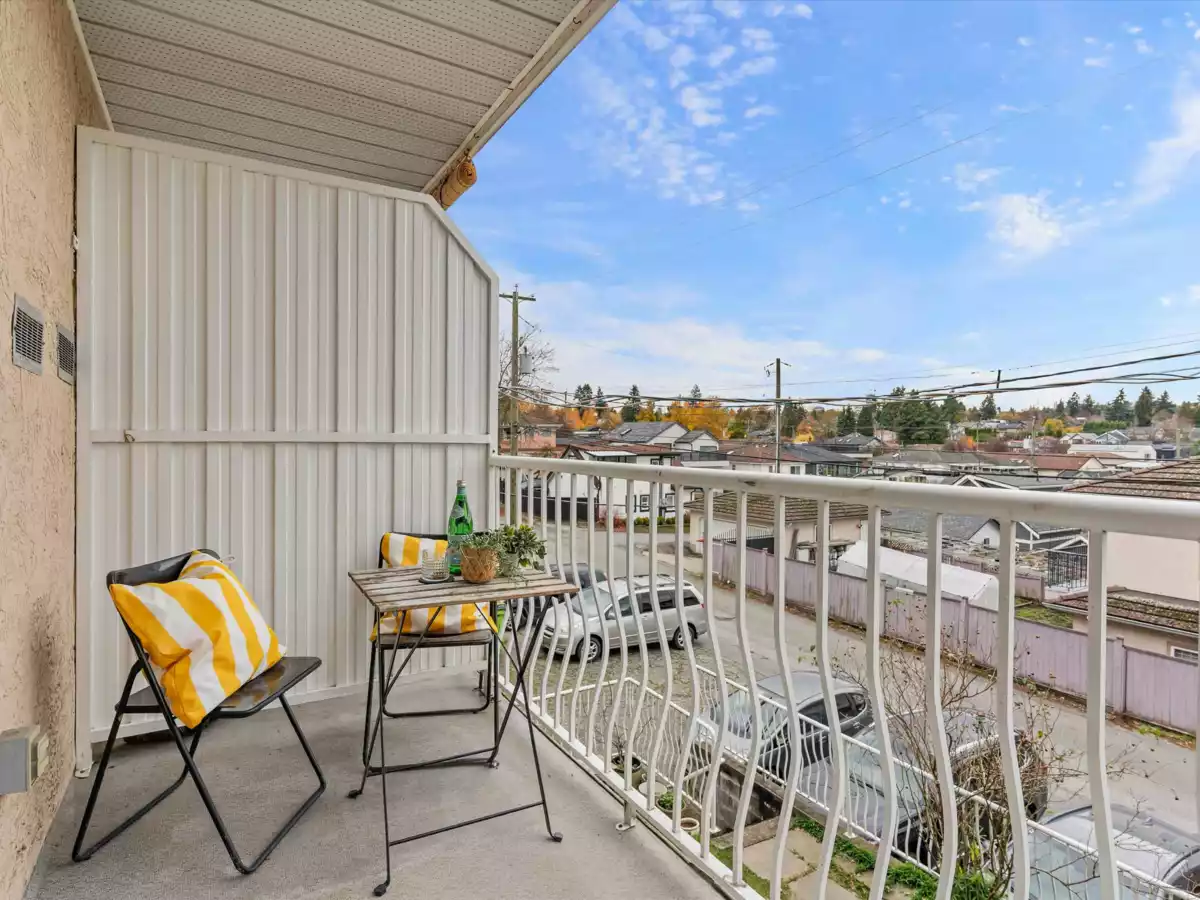 Loft / Bonus Room Photo of 201 4315 Fraser Street, Vancouver, BC
