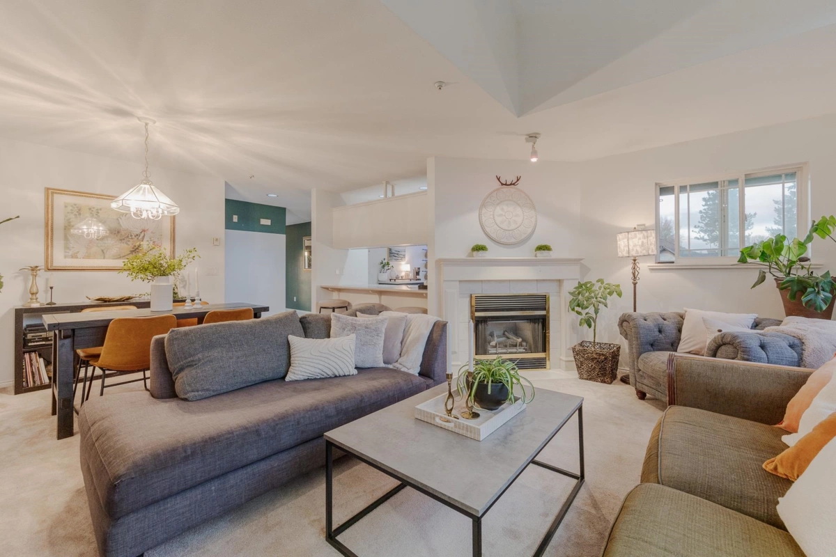 Basement Recreation Room Photo of 3 19044 118b Avenue, Pitt Meadows, BC