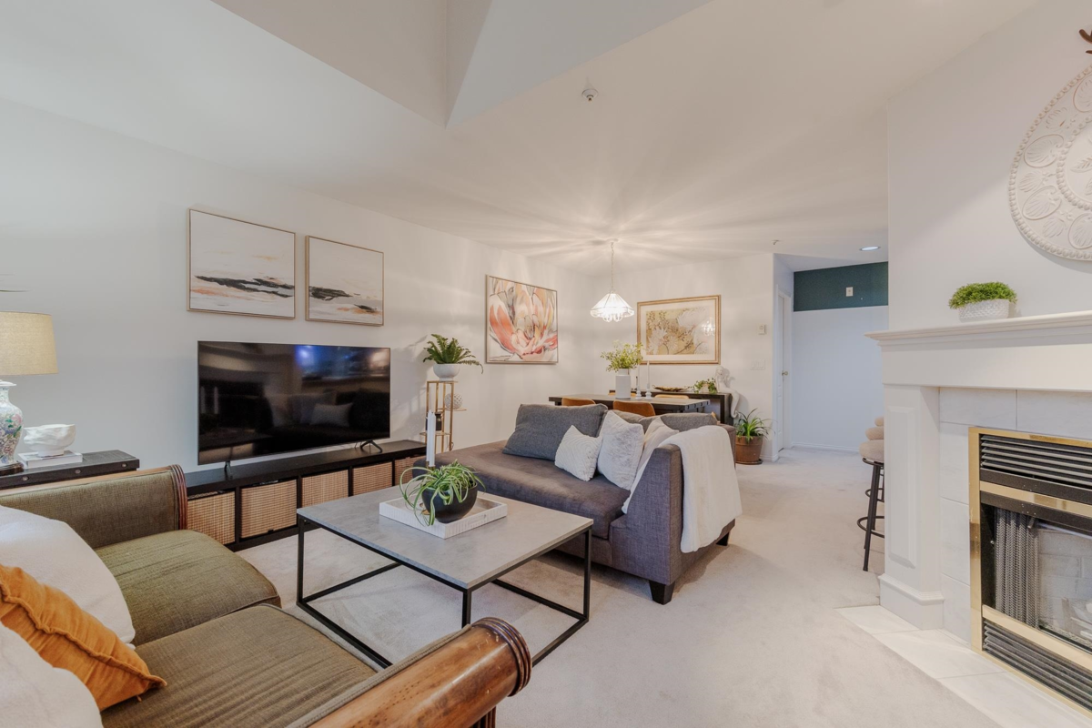 Laundry Room Photo of 3 19044 118b Avenue, Pitt Meadows, BC