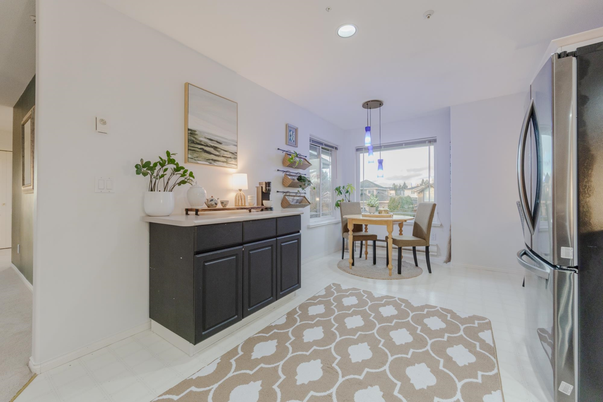 Pantry Photo of 3 19044 118b Avenue, Pitt Meadows, BC