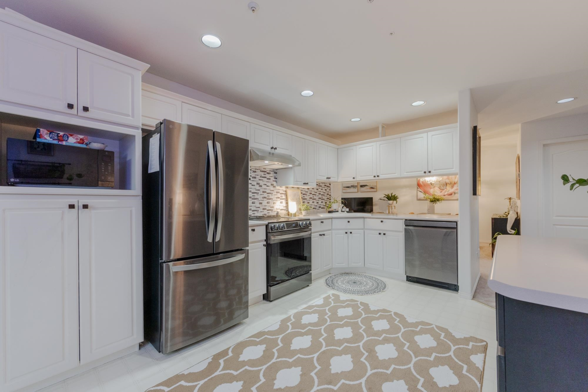 Primary Bathroom Photo of 3 19044 118b Avenue, Pitt Meadows, BC