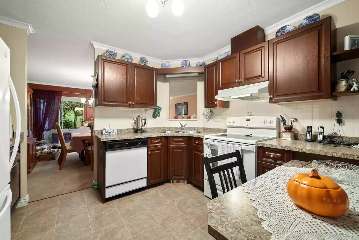 Kitchen Photo of 58 21848 50th Avenue, Langley, BC
