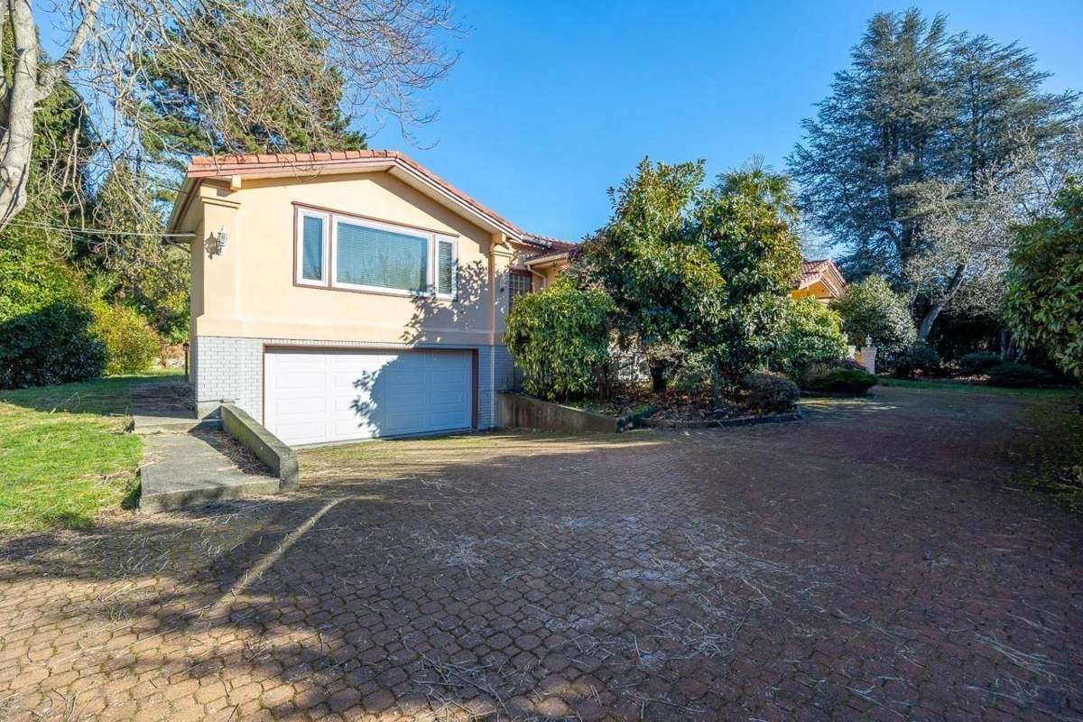 Living Room Photo of 2088 Allison Road, Vancouver, BC