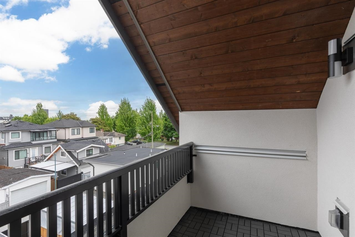 Loft / Bonus Room Photo of 2 6964 Inverness Street, Vancouver, BC