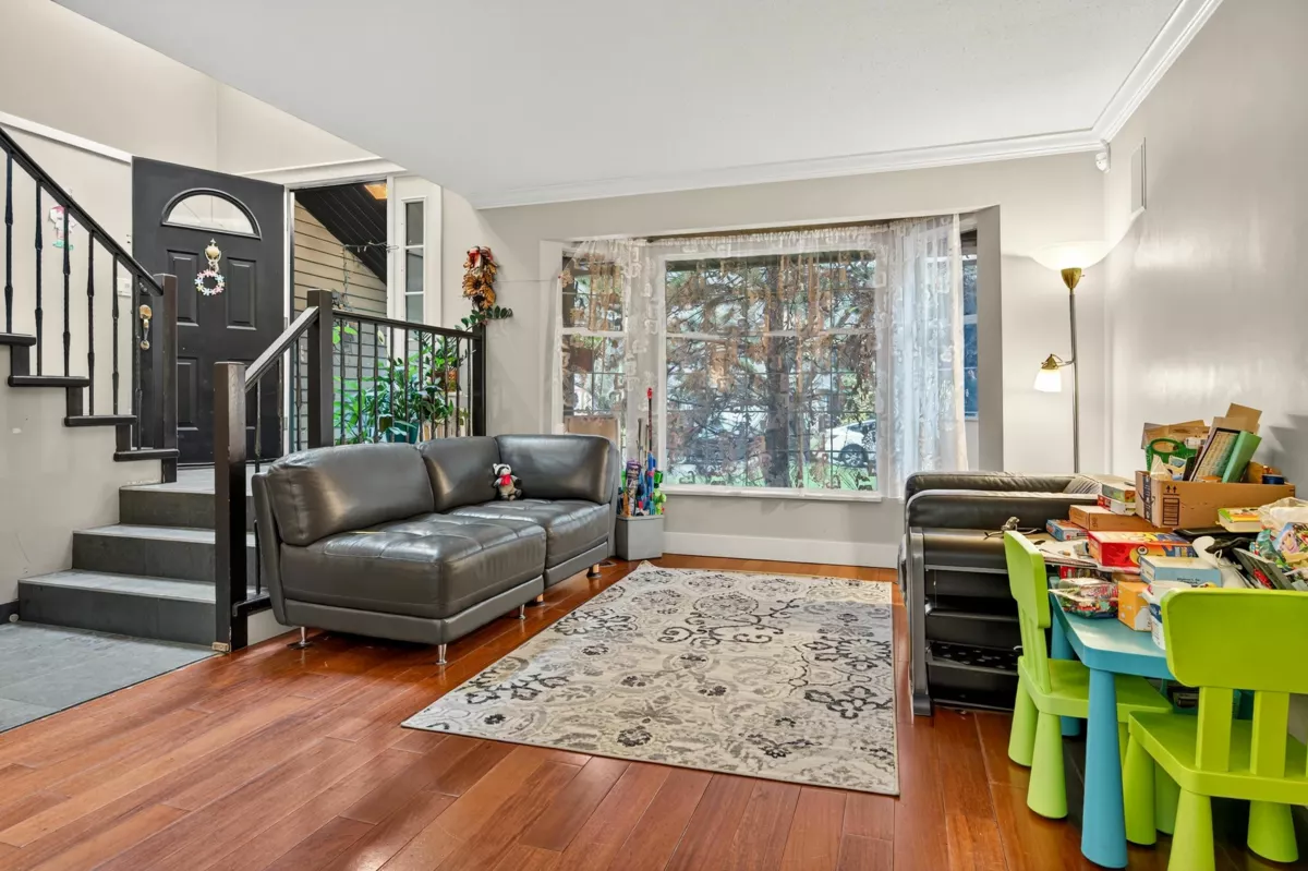 Family Room Photo of 2382 150b Street, Surrey, BC