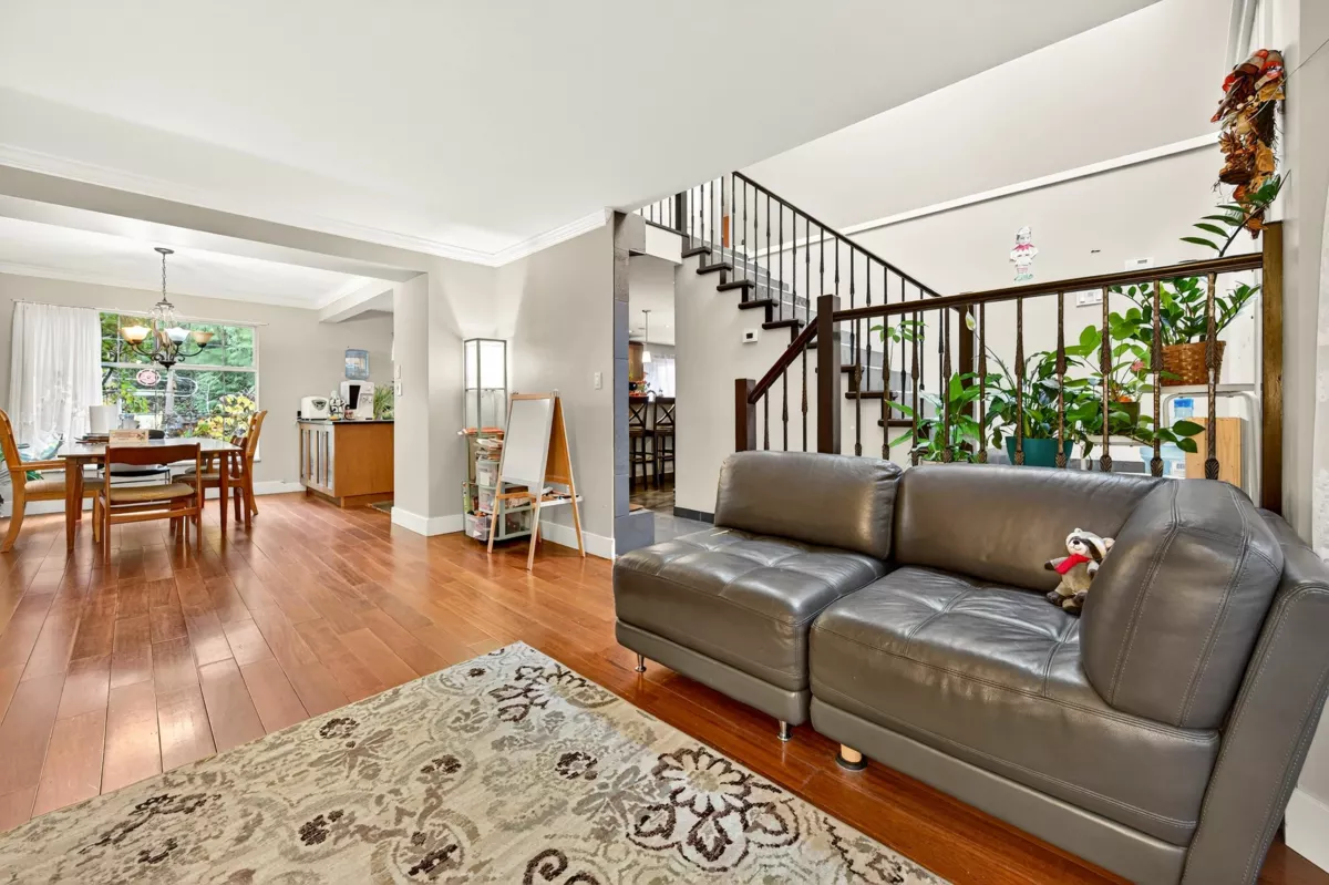 Kitchen Photo of 2382 150b Street, Surrey, BC