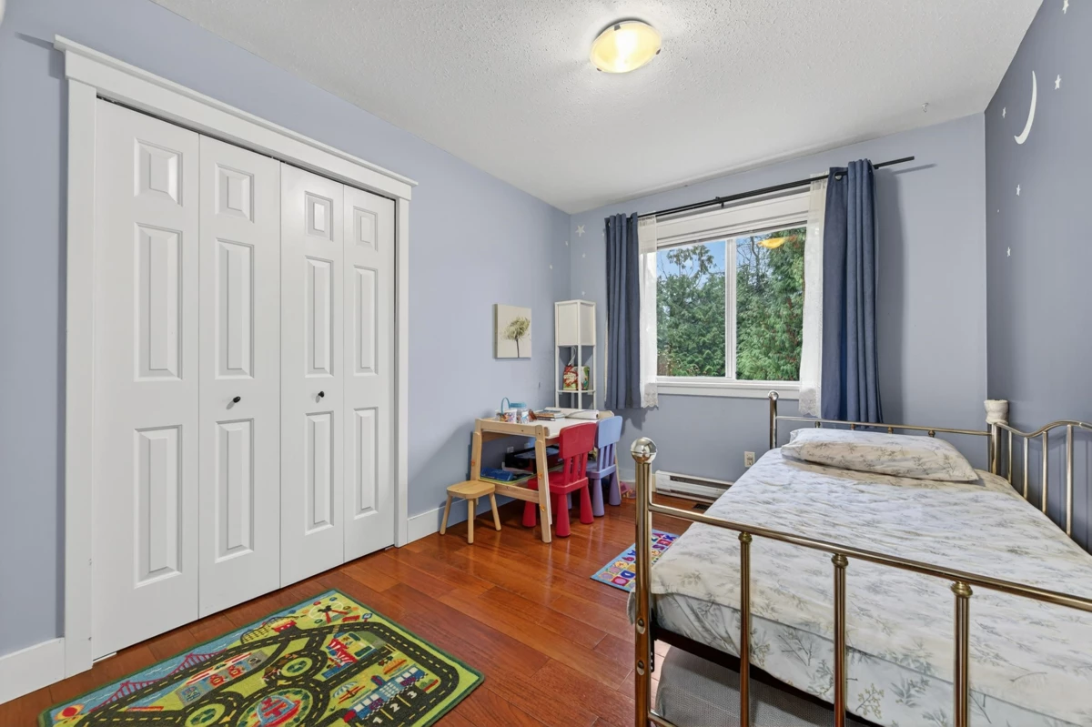 Loft / Bonus Room Photo of 2382 150b Street, Surrey, BC