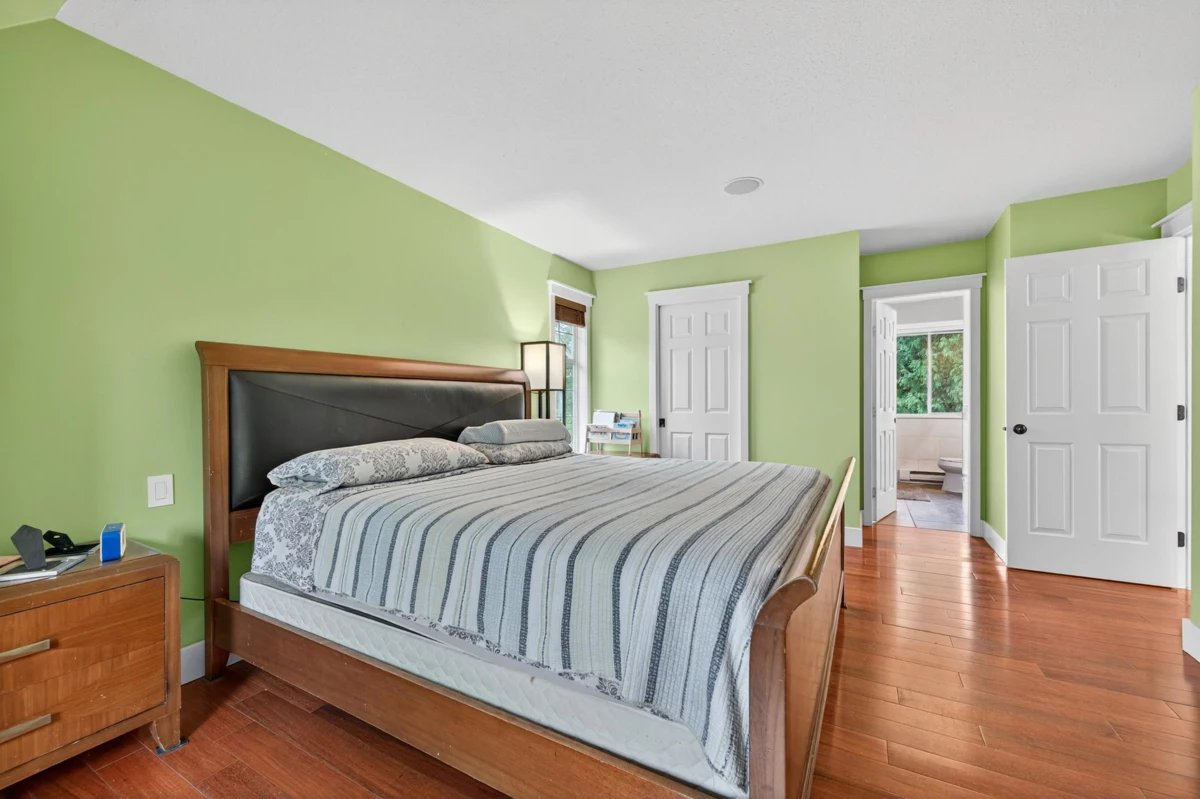 Powder Room Photo of 2382 150b Street, Surrey, BC