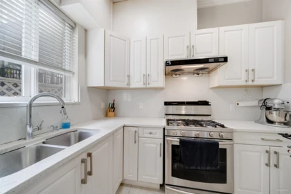Guest Bathroom Photo of 6116 140 Street, Surrey, BC