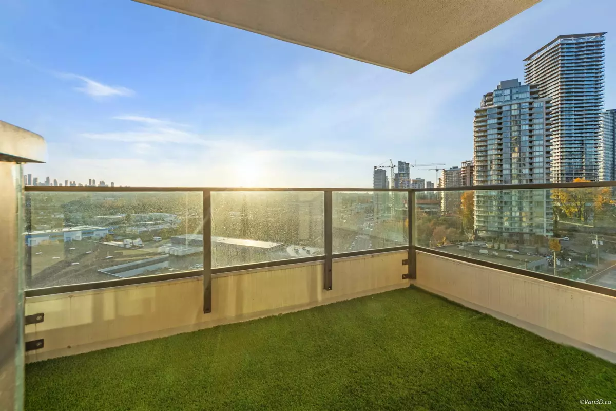 Bedroom 4 Photo of 1002 2232 Douglas Road, Burnaby, BC