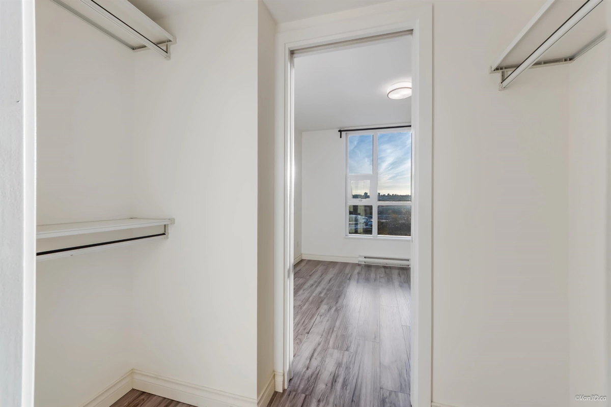 Walk-In Closet Photo of 1002 2232 Douglas Road, Burnaby, BC