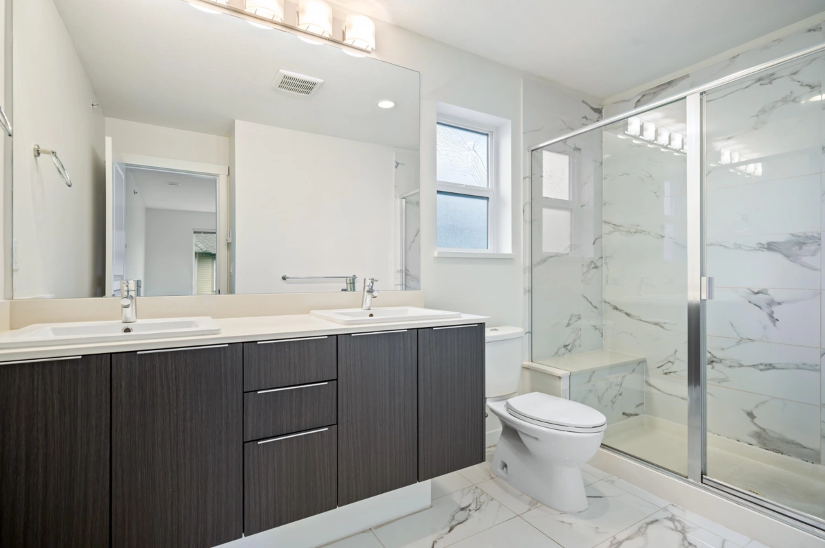 Entry Foyer Photo of 135 8138 204 Street, Langley, BC