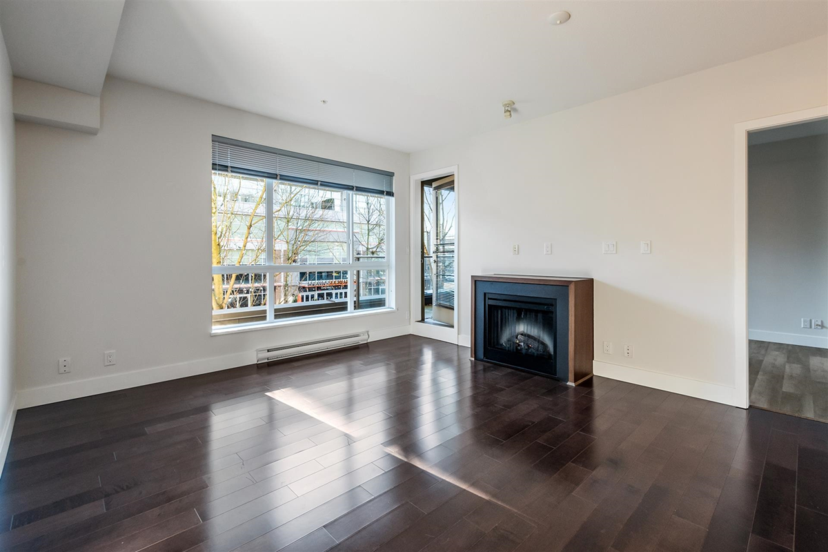 Breakfast Nook Photo of 209 2957 Glen Drive, Coquitlam, BC