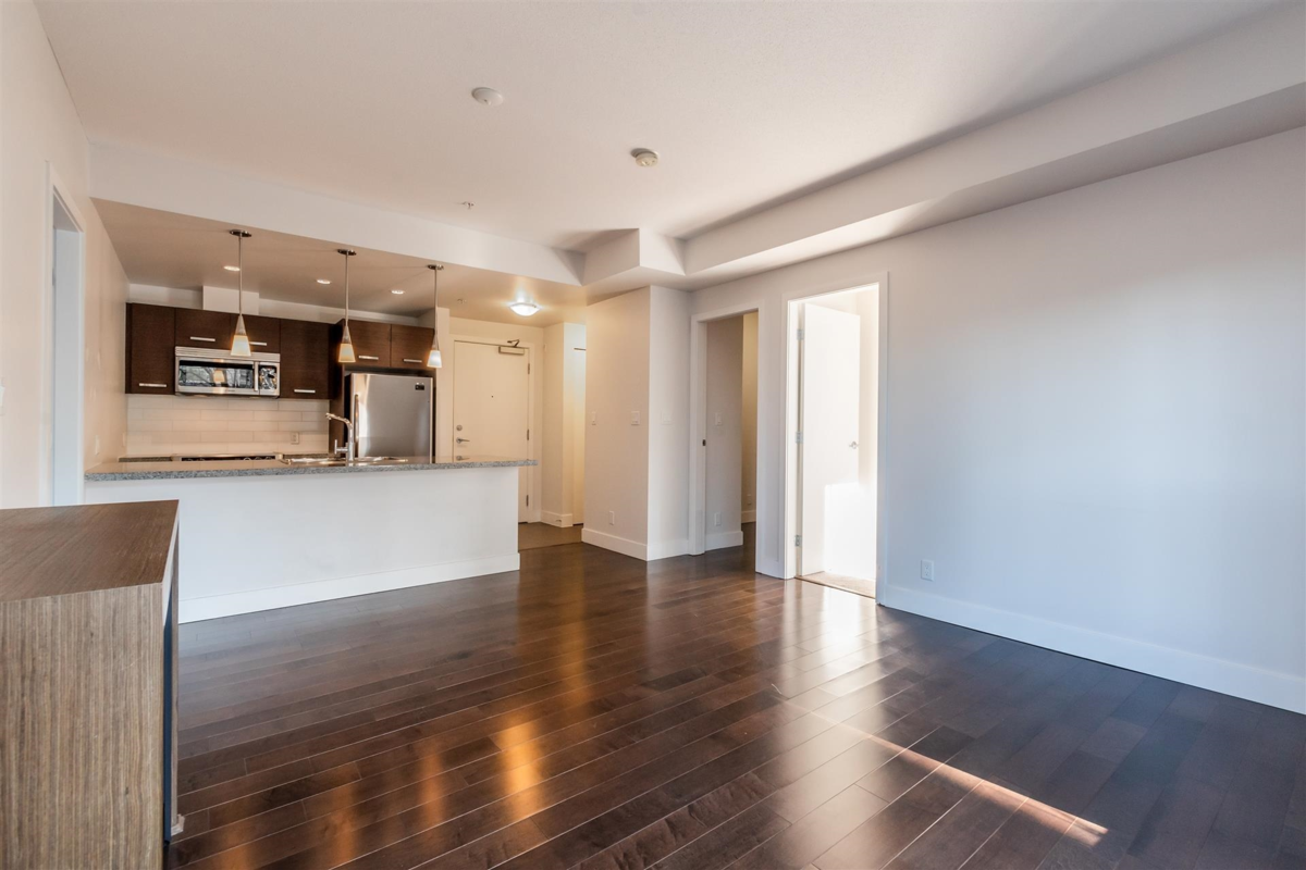 Primary Bathroom Photo of 209 2957 Glen Drive, Coquitlam, BC