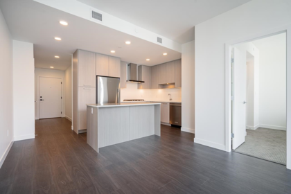 Kitchen Island Photo of 2301 518 Clarke Road, Coquitlam, BC