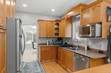 Dining Area Photo of 8530 Fennell Street, Mission, BC