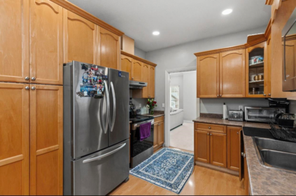 Kitchen Photo of 8530 Fennell Street, Mission, BC