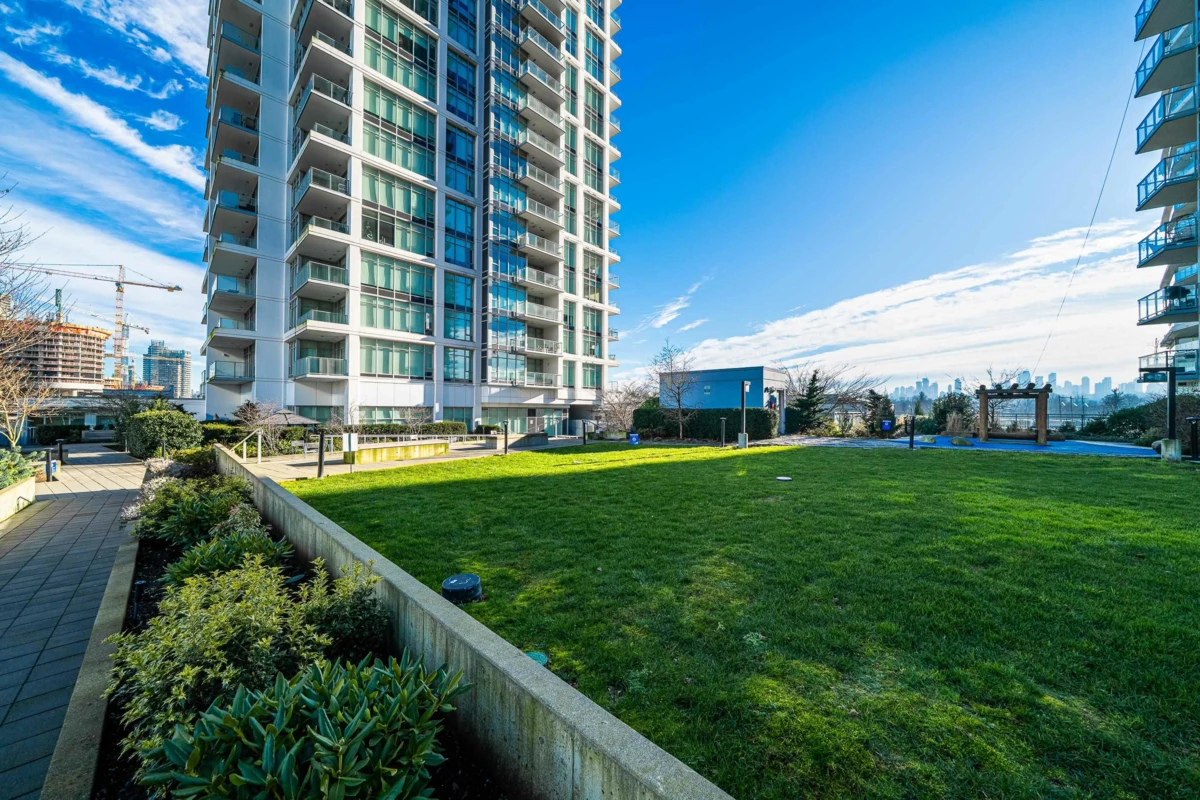 Outdoor Deck Photo of 1605 2351 Beta Avenue, Burnaby, BC