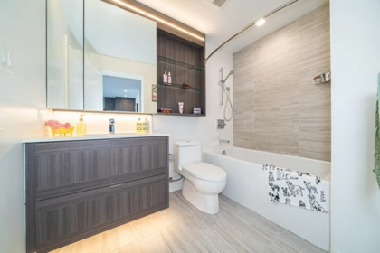 Entry Foyer Photo of 1605 2351 Beta Avenue, Burnaby, BC