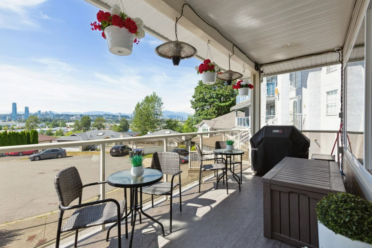 Backyard Photo of 12182 101b Avenue, Surrey, BC