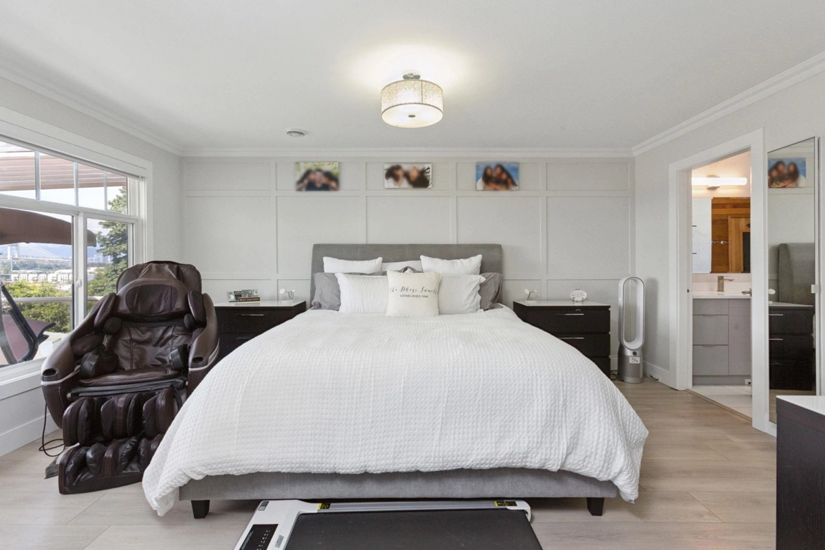 Laundry Room Photo of 12182 101b Avenue, Surrey, BC