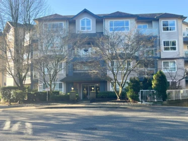 206 8115 121a Street, Surrey, BC