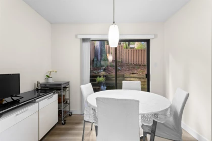 Breakfast Nook Photo of 423 Cambridge Way, Port Moody, BC
