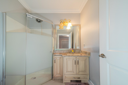 Hallway Photo of 5007 Hardwick Street, Burnaby, BC