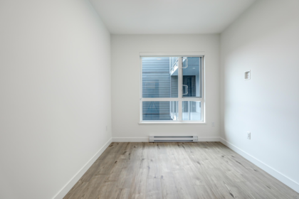 Kitchen Photo of 517 3594 Malsum Drive, North Vancouver, BC