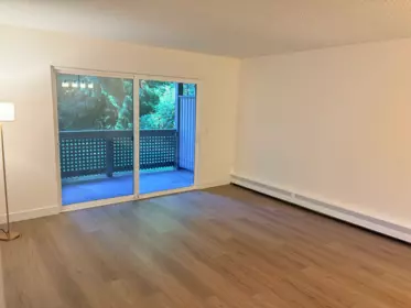 102 200 Westhill Place, Port Moody, BC