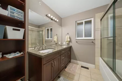 Basement Recreation Room Photo of 26485 124 Avenue, Maple Ridge, BC