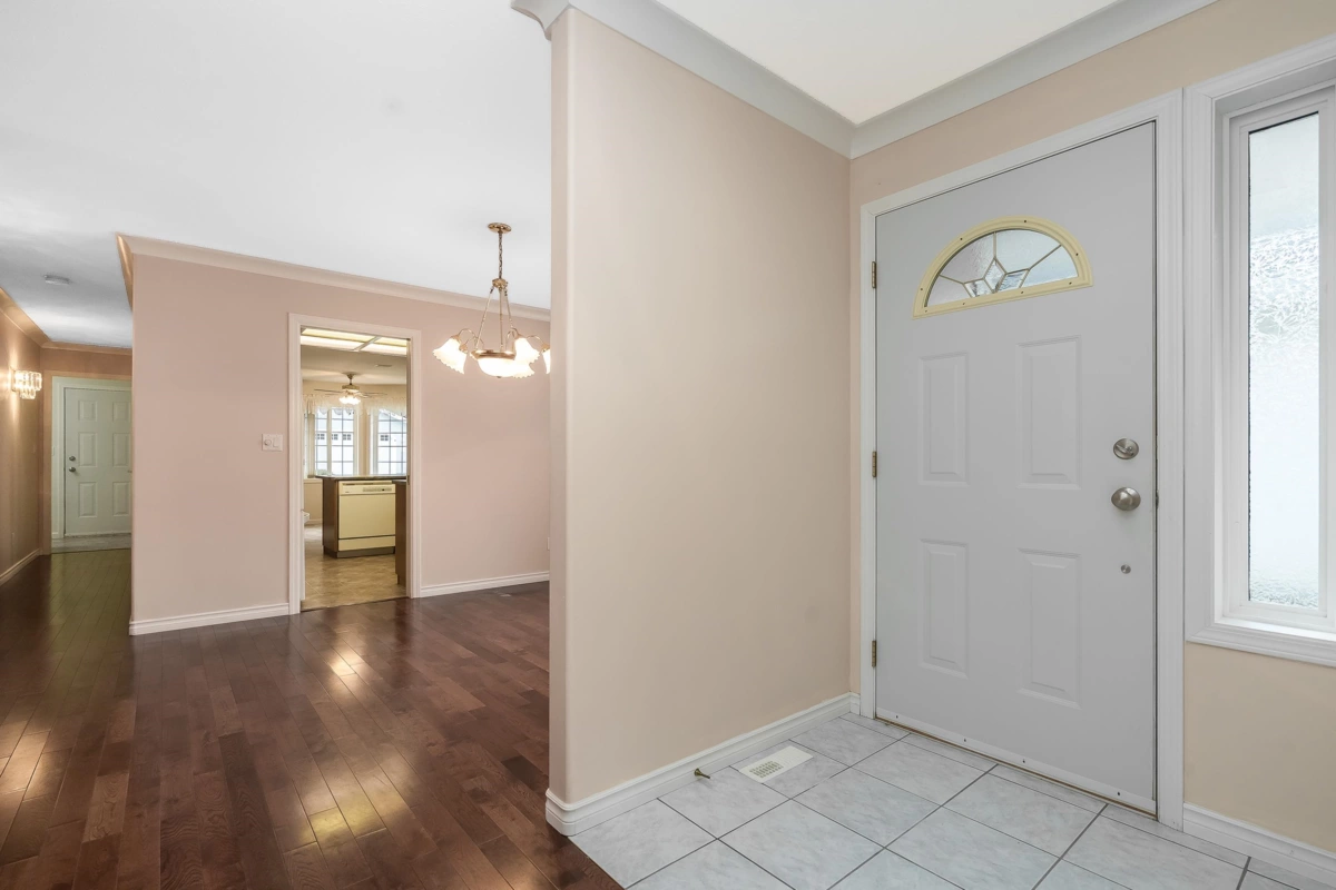 Kitchen Island Photo of 231 6001 Promontory Road, Chilliwack, BC