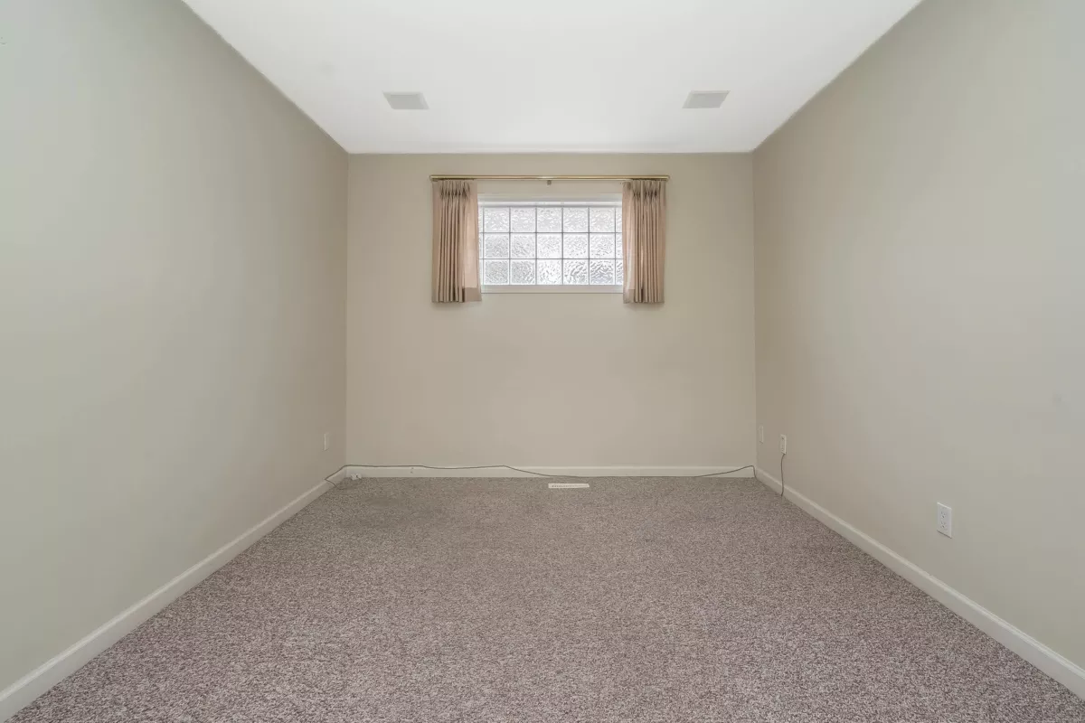 Walk-In Closet Photo of 231 6001 Promontory Road, Chilliwack, BC